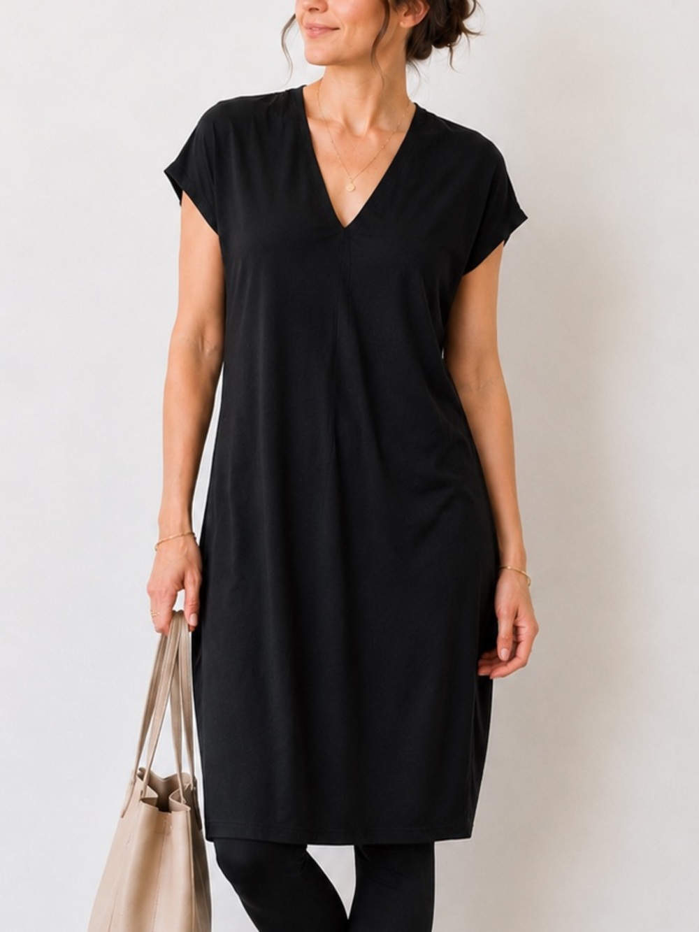 Jones New York Black V-Neck Shift Mini Dress Medium